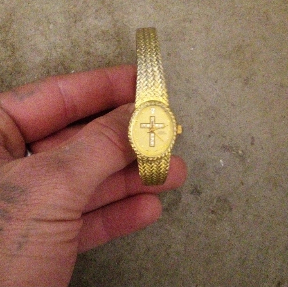 Sarah Coventry watch